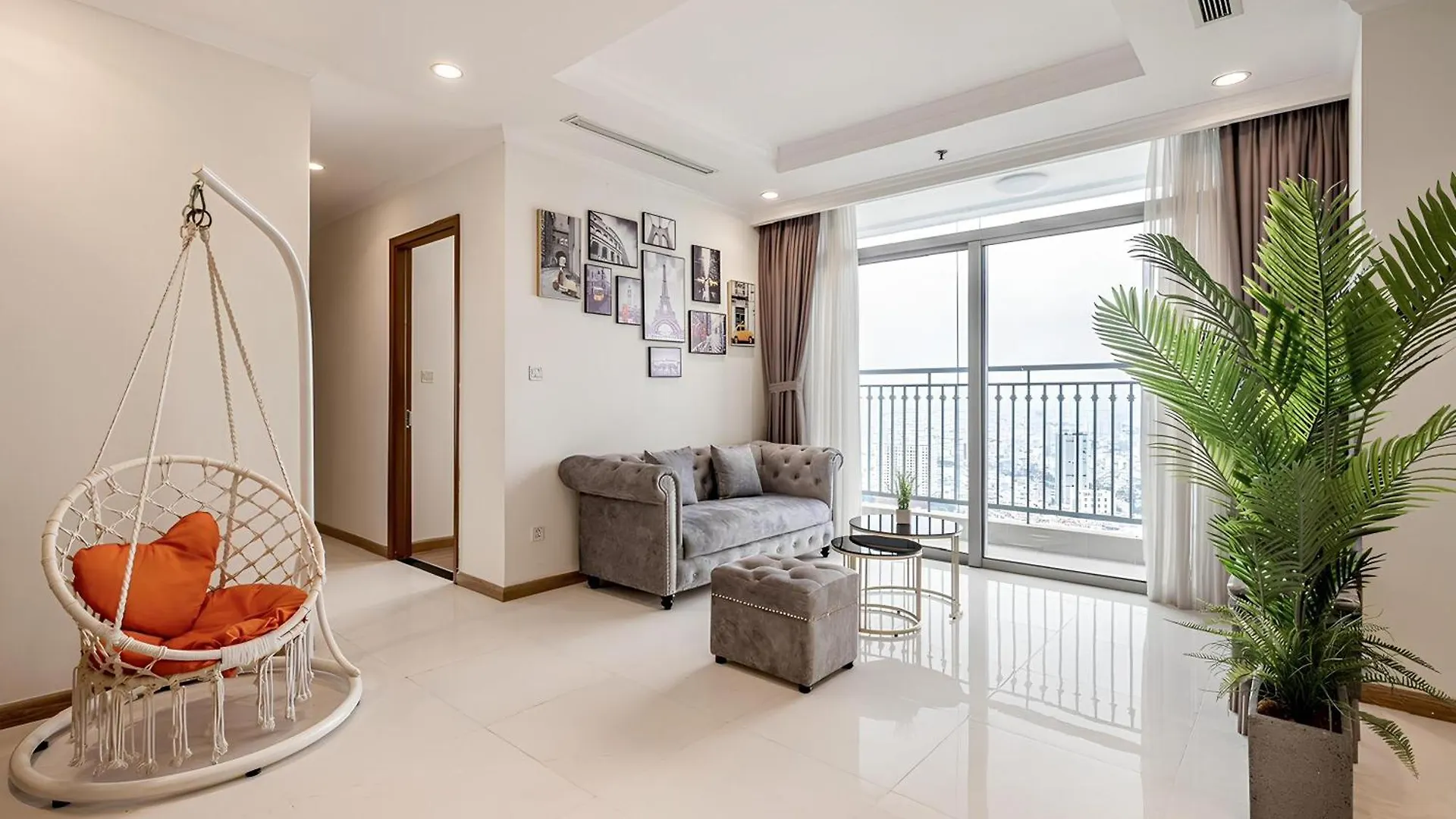 Landmark Plus - Vinhomes Central Park Ho Chi Minh City Apartment