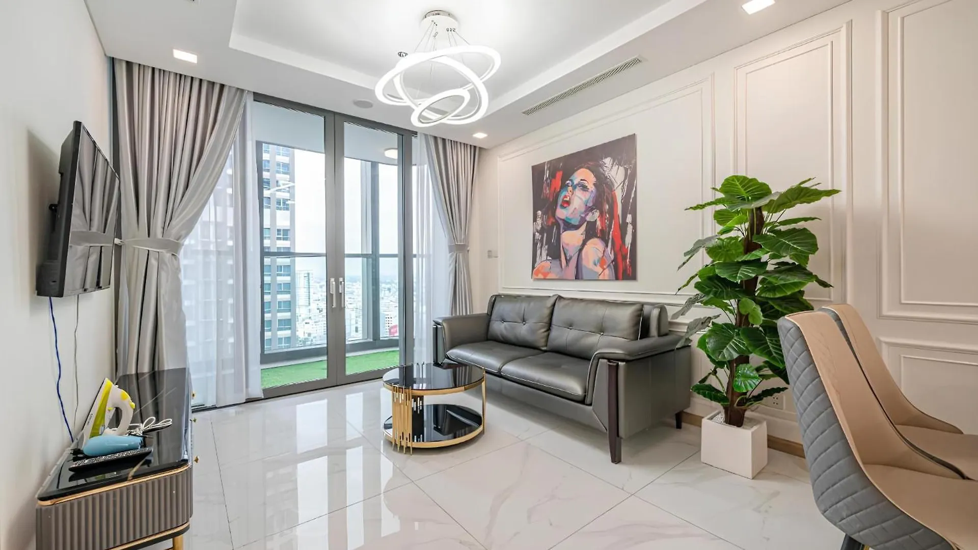Landmark Plus - Vinhomes Central Park Ho Chi Minh City Apartment
