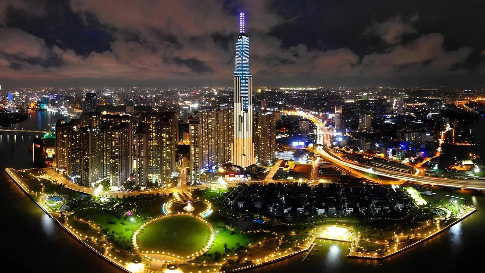 Landmark Plus - Vinhomes Central Park Ho Chi Minh City Apartment